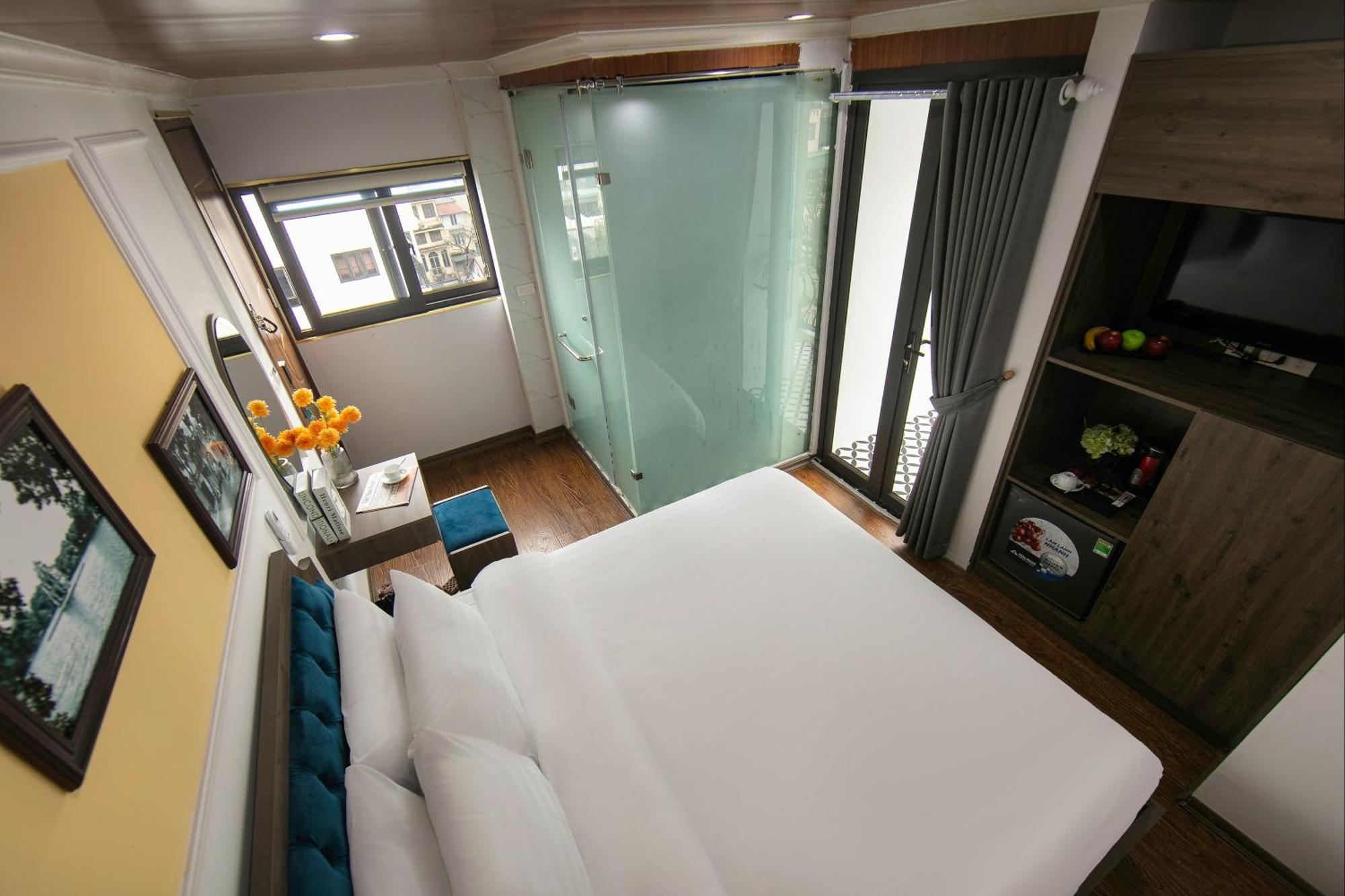 Deluxe Double Room Balcony,1660468201:JPEG